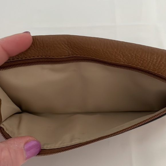 Slim Coach wallet. - Picture 5 of 5